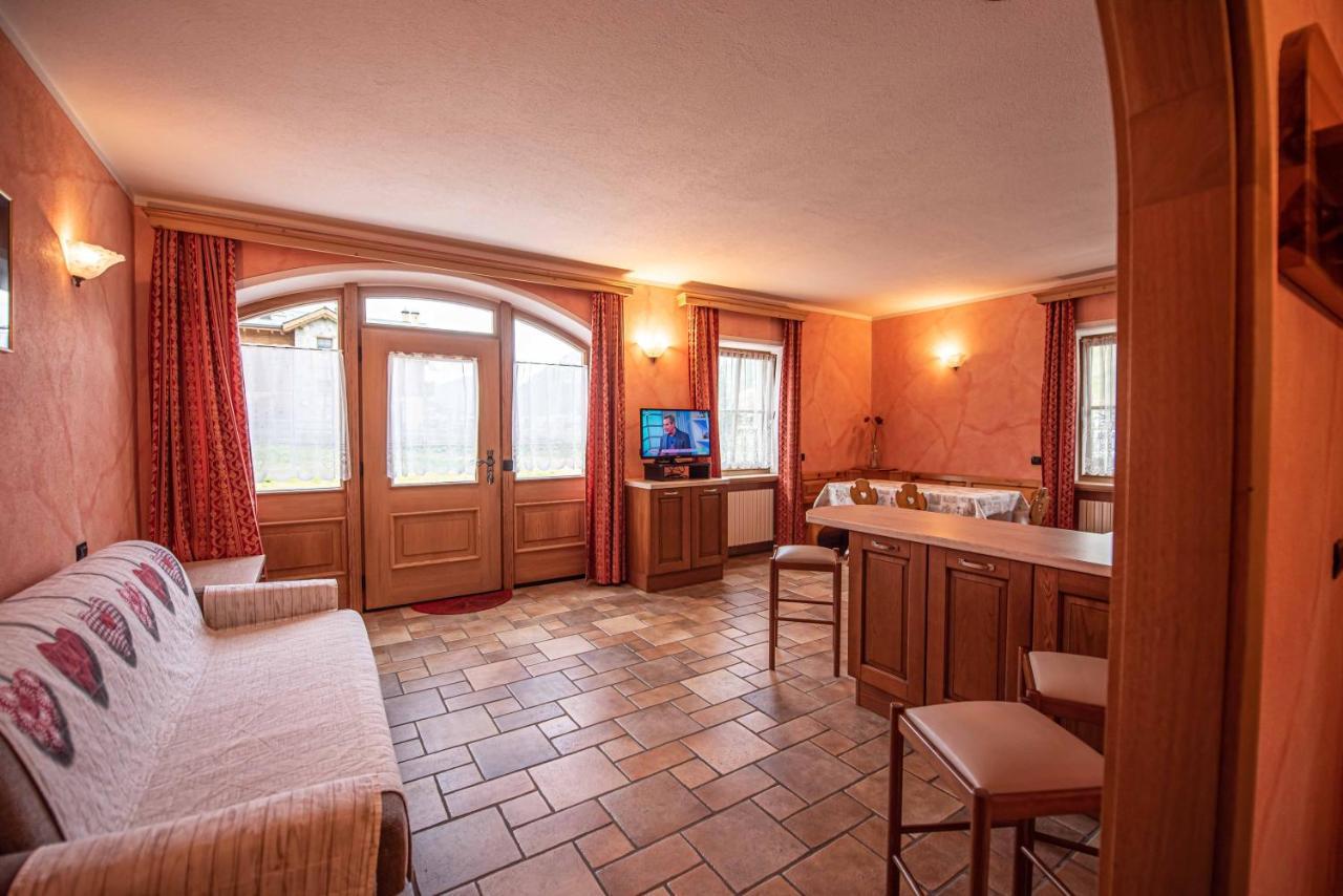Family House Amalia MyholidayЛивиньо Экстерьер фото