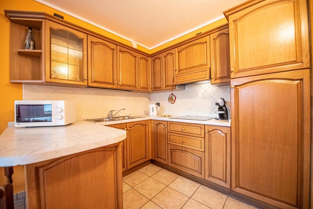 Family House Amalia MyholidayЛивиньо Экстерьер фото